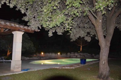  Villa de Cambuisson zwembad by night 